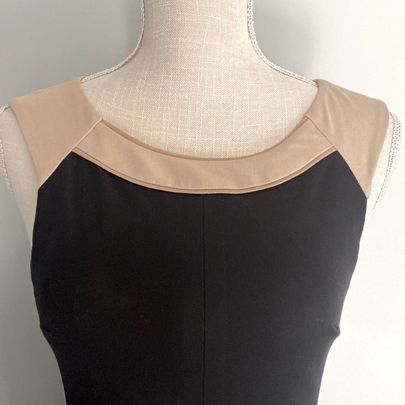 Banana Republic Black and Tan Sleeveless Dress Size 00P - Like new condition - Picture 2 of 4